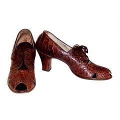 Vintage 1940's Peep Toe Brown Alligator Tie Shoes by Florsheim for Women