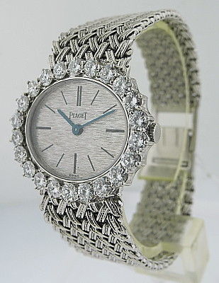 Piaget, Gold Lady's Bracelet Wristwatch with Diamond Bezel