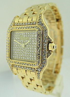 This is a Cartier 18k Yellow Gold 'Panthere' ladies wristwatch with full diamond case, crown and pave diamond dial. Manufactured in circa 1990's. Fine, small sized square, center seconds, 18K yellow gold and diamond quartz wristwatch with an