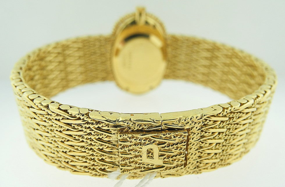 Piaget, Gold Ladies Bracelet Watch W/Onyx Dial & Diamonds For Sale 1