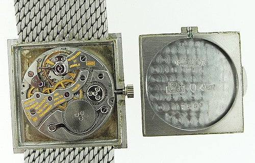 Vacheron Constantin, Gold Square W/Diamond Bezel Bracelet Watch For Sale 2
