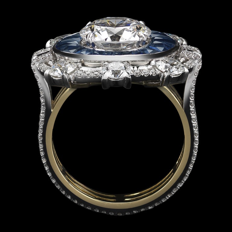 Brilliant-Cut Diamond & Sapphire Ring In New Condition In New York, NY