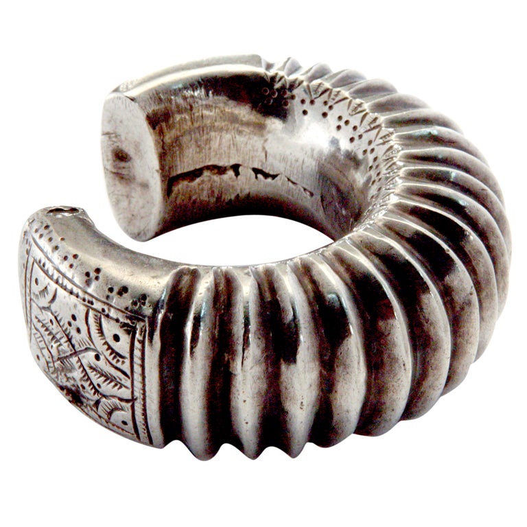 Indian Silver Cuff Bracelet For Sale at 1stDibs