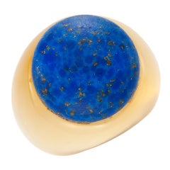RENE BOIVIN A Carved Chalcedony and Lapis Lazuil Ring