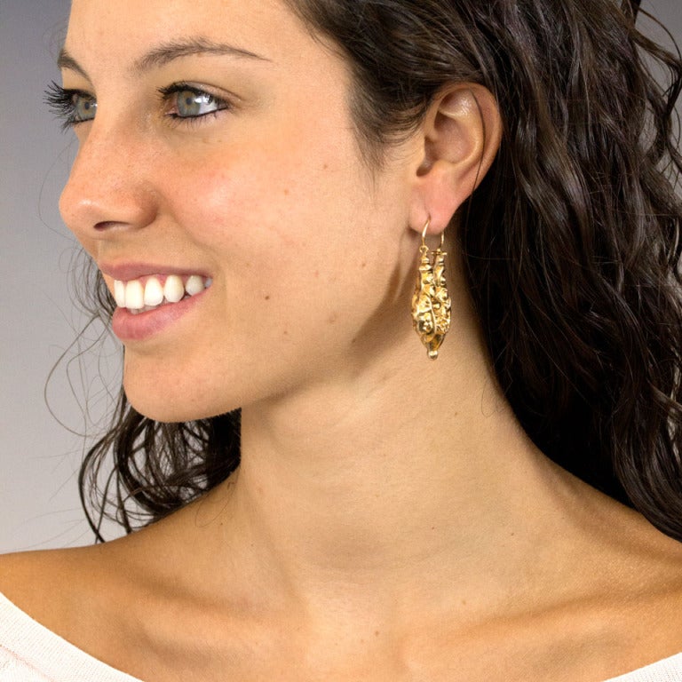 Antique Gold Earrings In Excellent Condition In Litchfield, CT