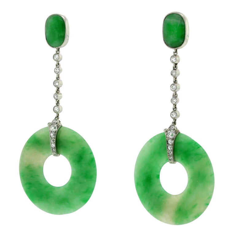 Art Deco Jade Diamond Dangle Earrings In Excellent Condition In Litchfield, CT