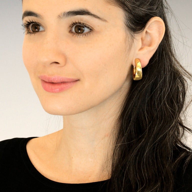 Women's Pomellato Yellow Gold Hoop Earrings