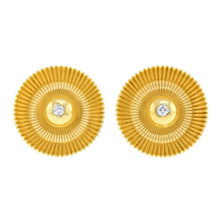 1950s Tiffany & Co. Modernist Ribbon Motif Gold Earrings 4