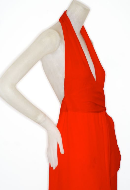 Valentino Prêt-å-Porter Red Silk Chiffon Halterneck Gown 3