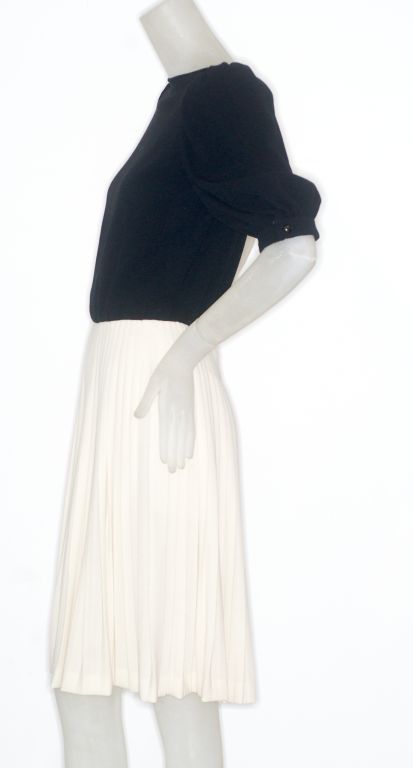 Women's Valentino Couture Black and White Dress For Sale