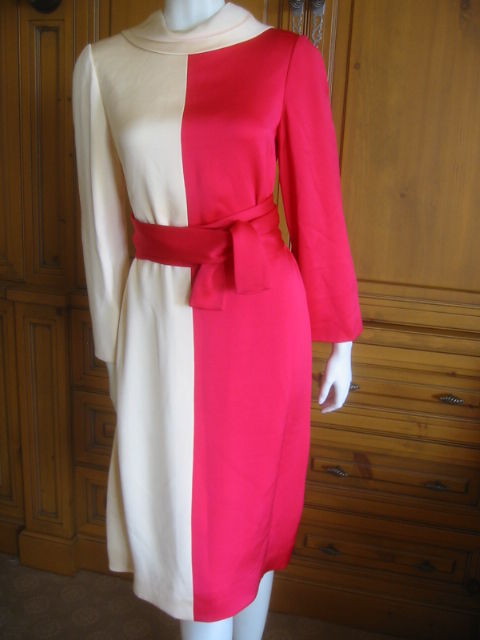 Norell Color Block Dress with belt. <br />
The attention to detail is superb, even the inside silk lining is color blocked.<br />
<br />
Bust 38
