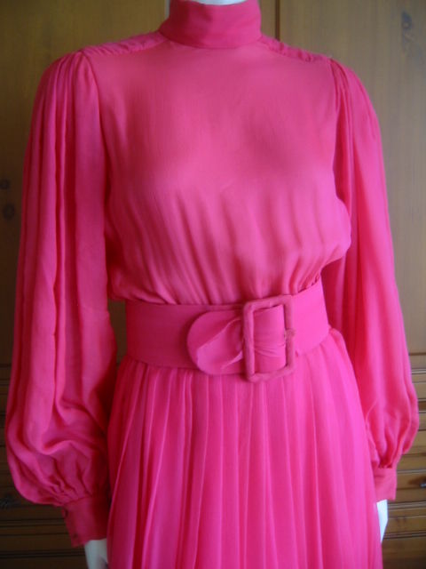 Women's Elegant pink silk chiffon dress with poet sleeves Norman Norell
