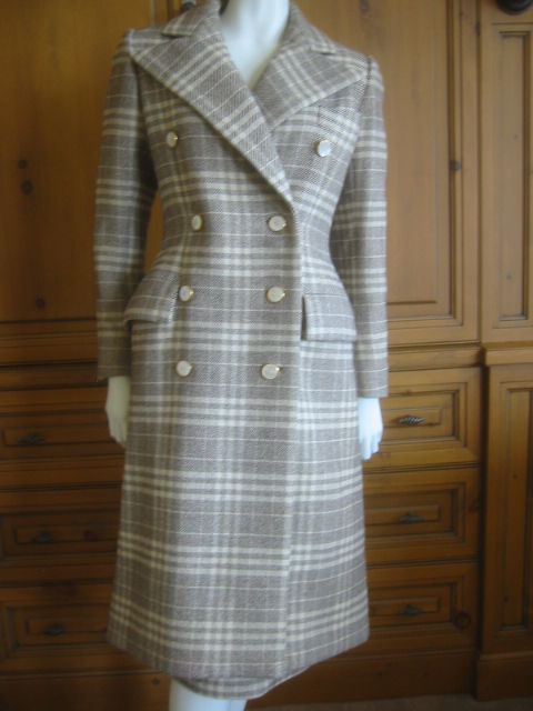 Norman Norell bold prince of wales plaid coat /skirt suit