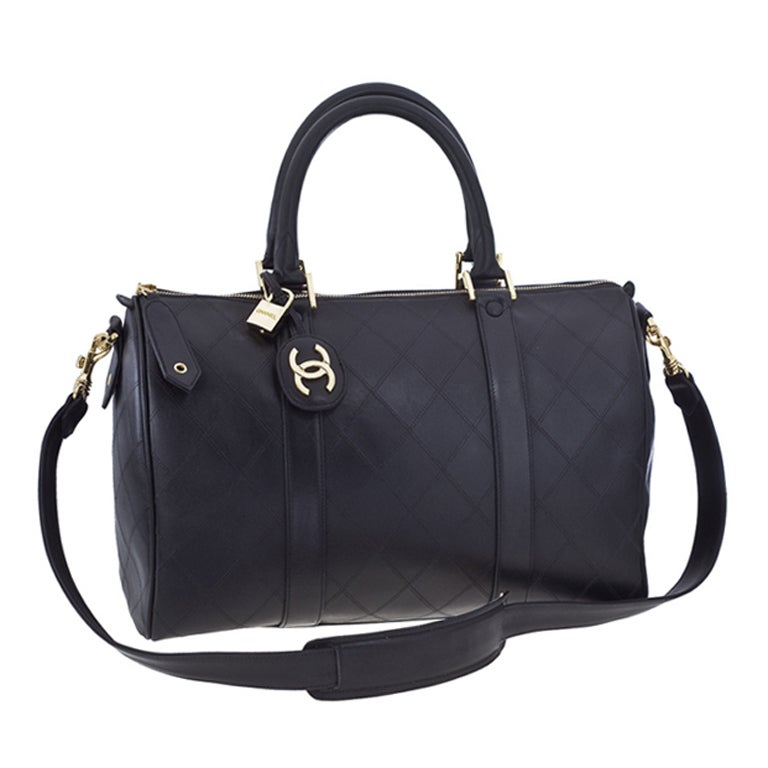 CHANEL BLACK QUILTED DUFFLE BAG