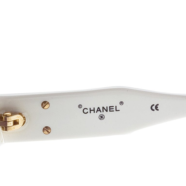 chanel white round frame sunglasses