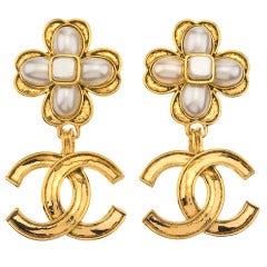 Chanel Clover Motif Dangling Earrings with CC and Pearl