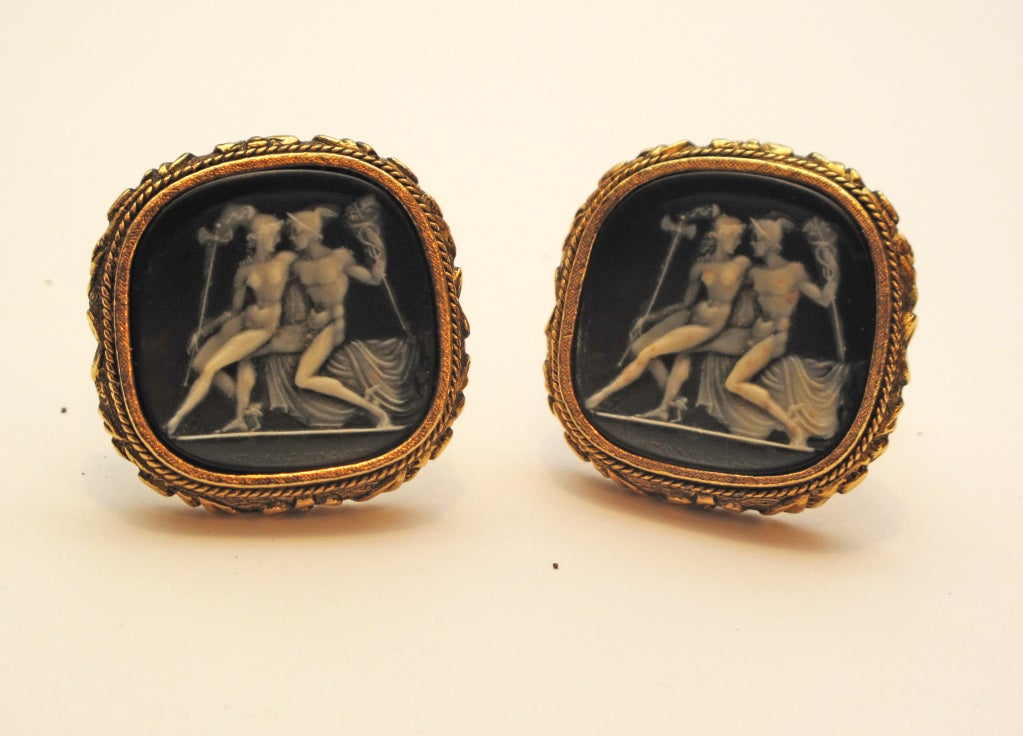 Neoclassical Cameo "Lovers" Cuff Links