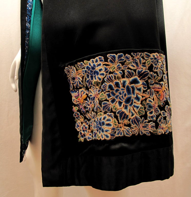 Stunning 1920s Silk Blind Stitch Embroidered Oriental Jacket For Sale 5