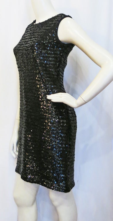 Please contact dealer prior to purchase for White Glove shipping options.

Black Fully Sequin SUZY PERETTE Cocktail Dress