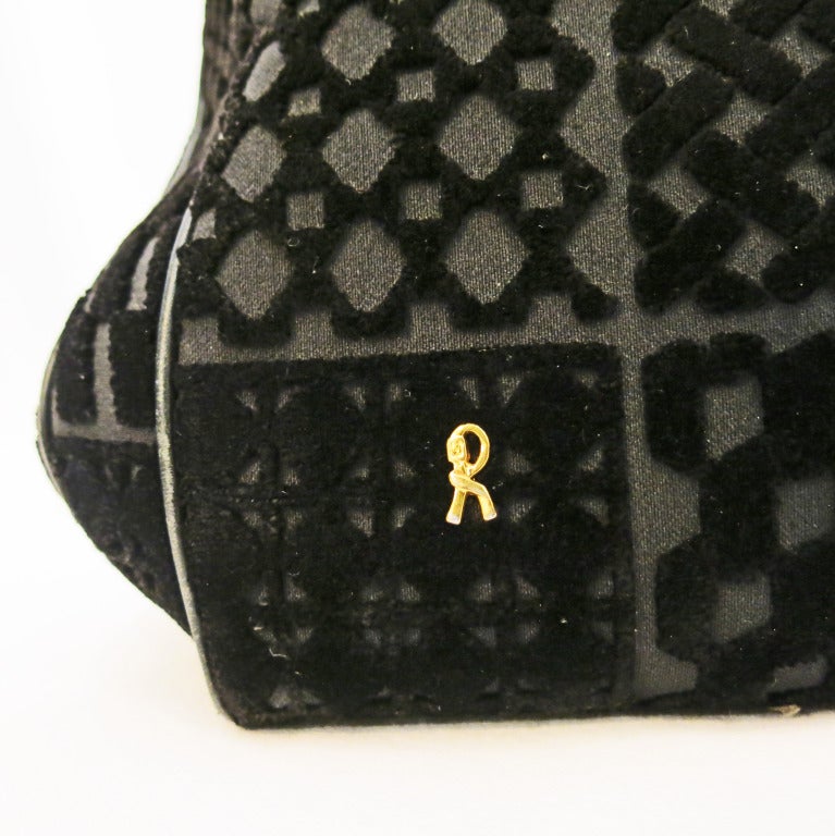 Roberta Di Camerino Black Tapestry Doctors Bag In Excellent Condition In Brooklyn, NY