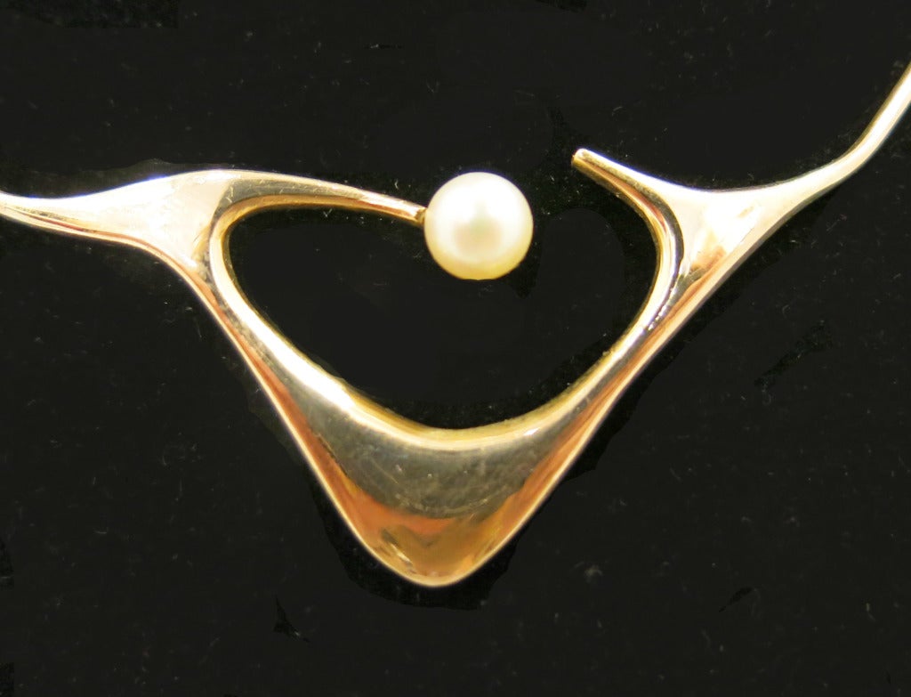 ED. WIENER 14K Gold and Pearl Modernist Necklace In Excellent Condition In Brooklyn, NY