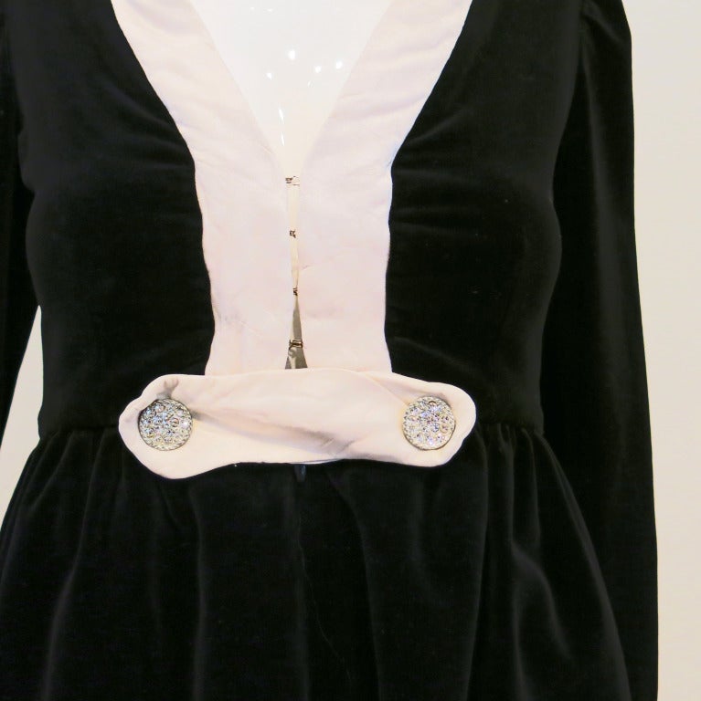 1960's Dominic Rompollo Black Velvet Dress With White Satin Trim In Excellent Condition For Sale In Brooklyn, NY