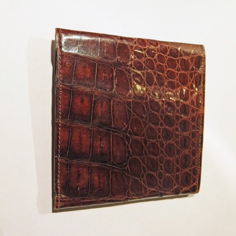 Please contact dealer prior to purchase for White Glove shipping options.

Vintage Mint Condition Alligator Skin Wallet

4.5 inches width closed
11 inches width open
4 inches height