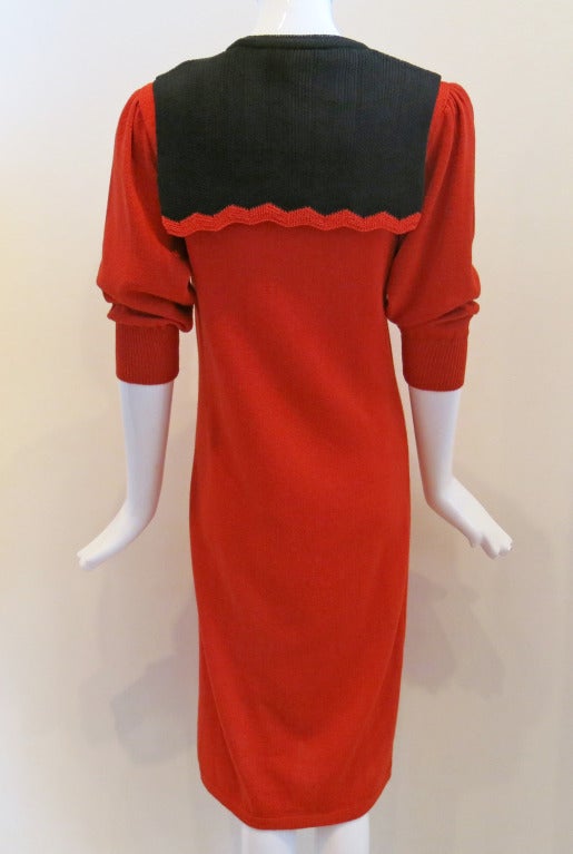 Women's 1980s Oscar de la Renta Red & Black Sweater Dress