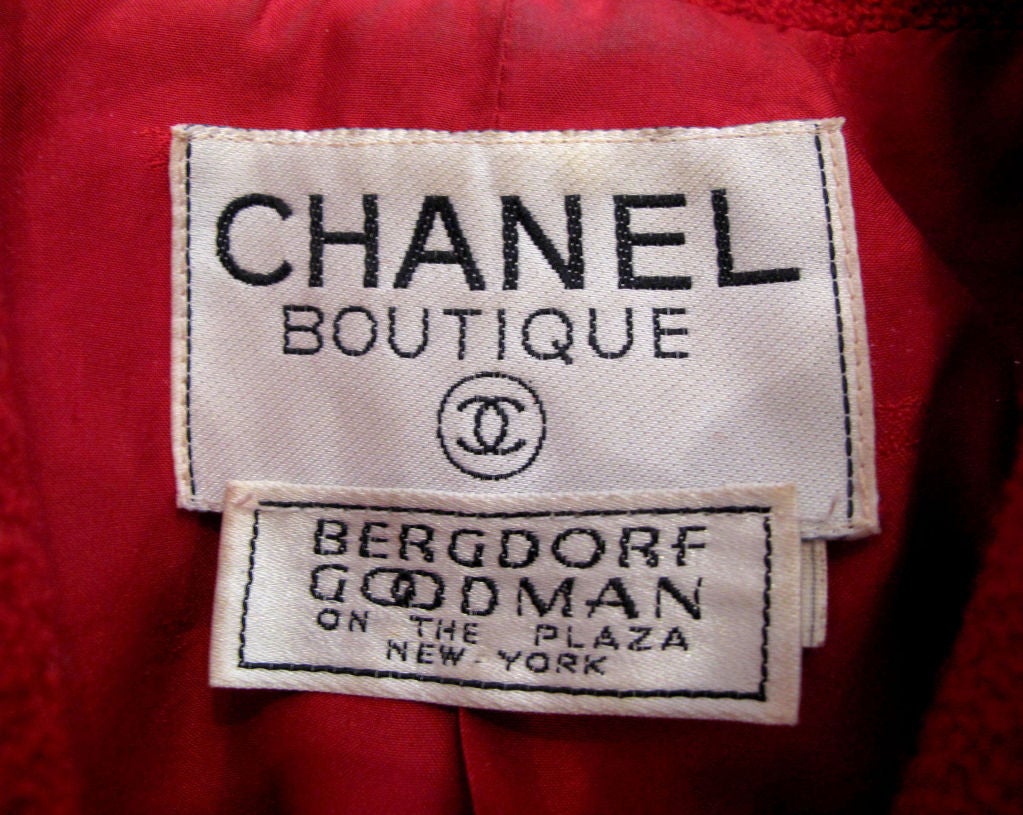 Red CHANEL BOUTIQUE Skirt Suit 3