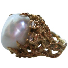 ARTHUR KING, An 18k Gold, Pearl and Diamond Ring c1970