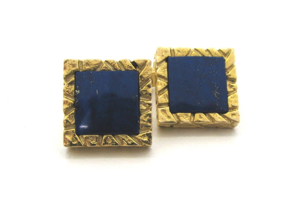 Lapis Lazuli and Gold Cufflinks, c 1970 In Excellent Condition For Sale In Cincinnati, OH