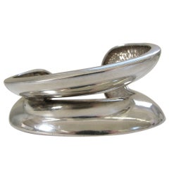 TAKASHI WADA A Modernist Sterling Bangle c 1970