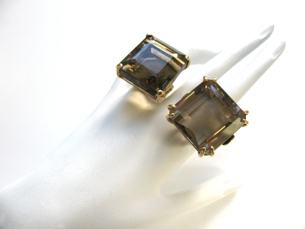 Massive Gold and Smoky Quartz Retro Ring, circa 1945 1