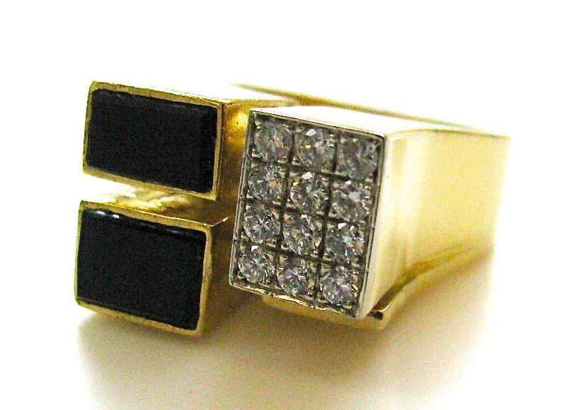Cartier, A good-looking Gold Diamond and Onyx Ring. The 5/8