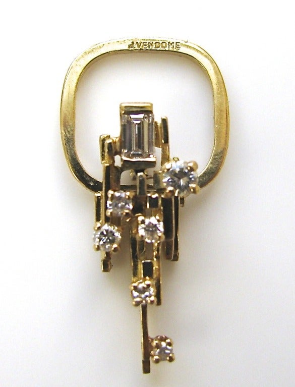 Jean Vendome, A stylish diamond ring. The 1 1/8