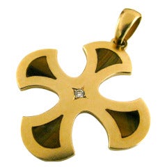 CARTIER Pendant in Gold and Hardstone, c 1970