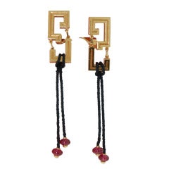 CARTIER Le Baiser Du Dragon Gold & Ruby Earrings