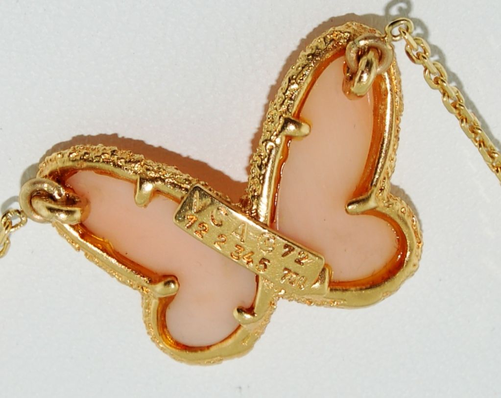 Women's VAN CLEEF & ARPELS  Coral Diamond Butterfly Necklace