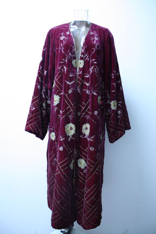 Codille de Paris 1920's Rubine Gold Embroidered Dressing Gown