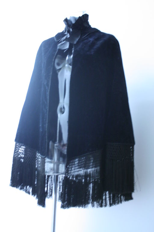 Women's Victorian Velvet Piano Fringe Cape For Sale