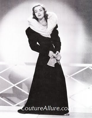 Lord & Taylor 1930's Silk Velvet & Ermine Opera Coat For Sale 2