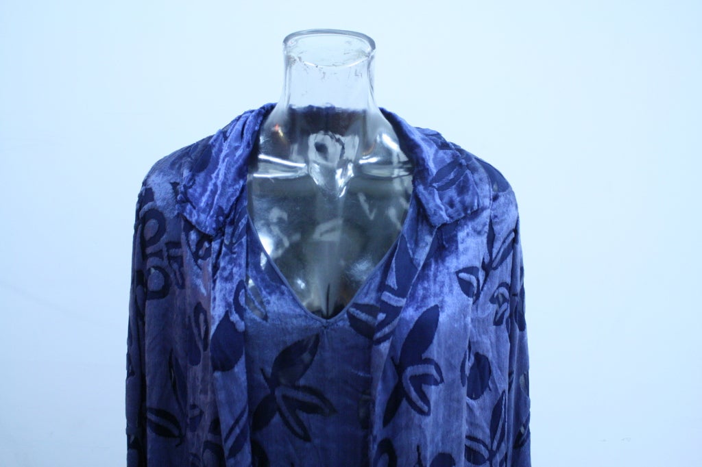 1930`s Indigo Silk Velvet Devore Evening Dress with Blazer For Sale 2
