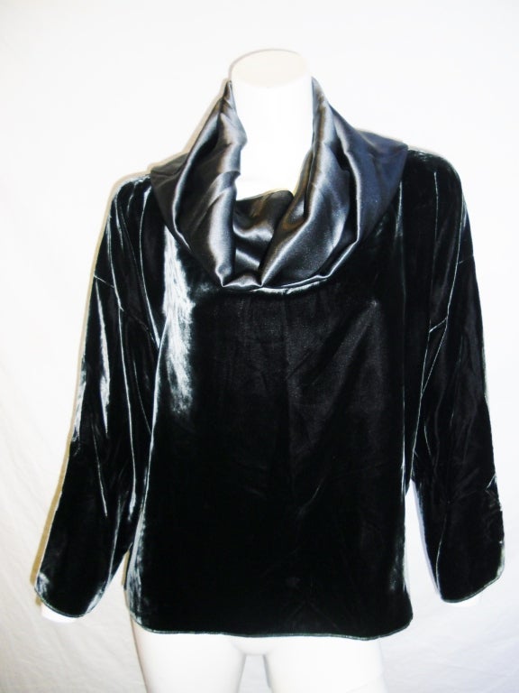 Perfect in every way . Gunmetal crushed velvet and liquid silk Zoran top. Very long and large Cowl neckline . OS bust 46