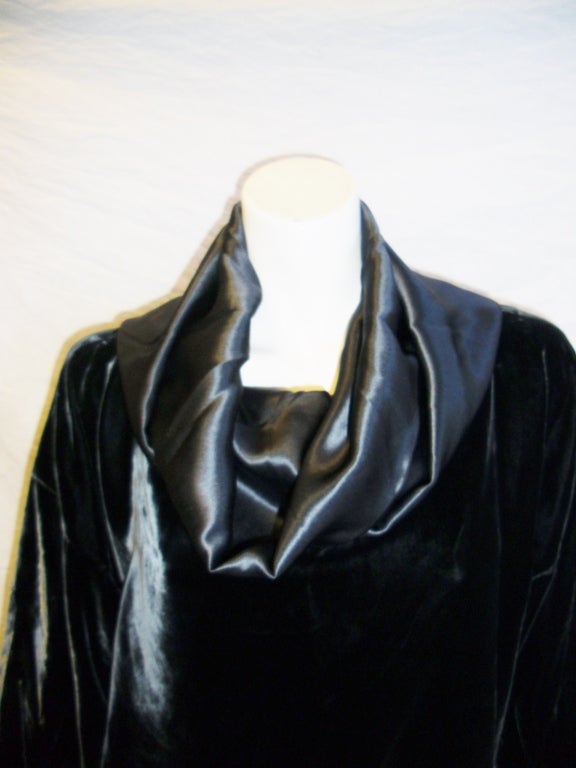 Women's Zoran top Gunmetal crushed velvet and liquid silk For Sale