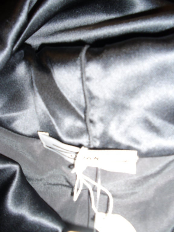 Zoran top Gunmetal crushed velvet and liquid silk For Sale 4
