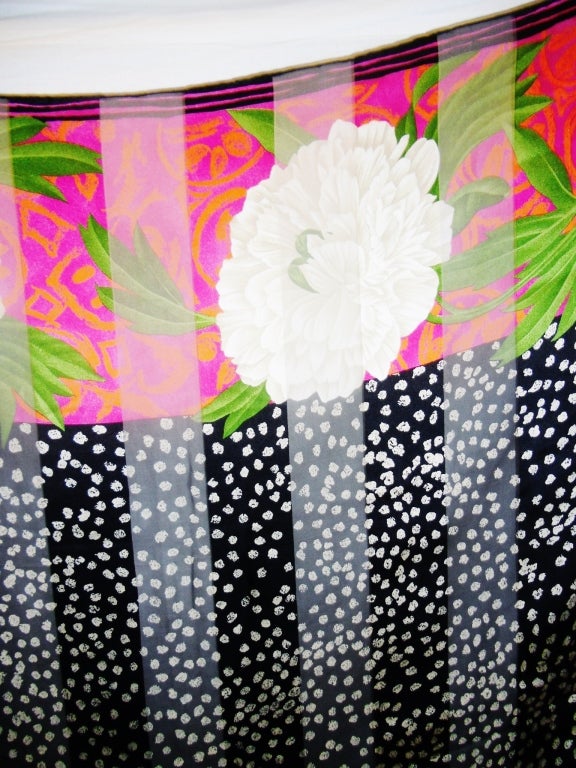 Emanuel Ungaro Vintage 55 inches Scarf with The Japanese peony flower print In New Condition For Sale In New York, NY