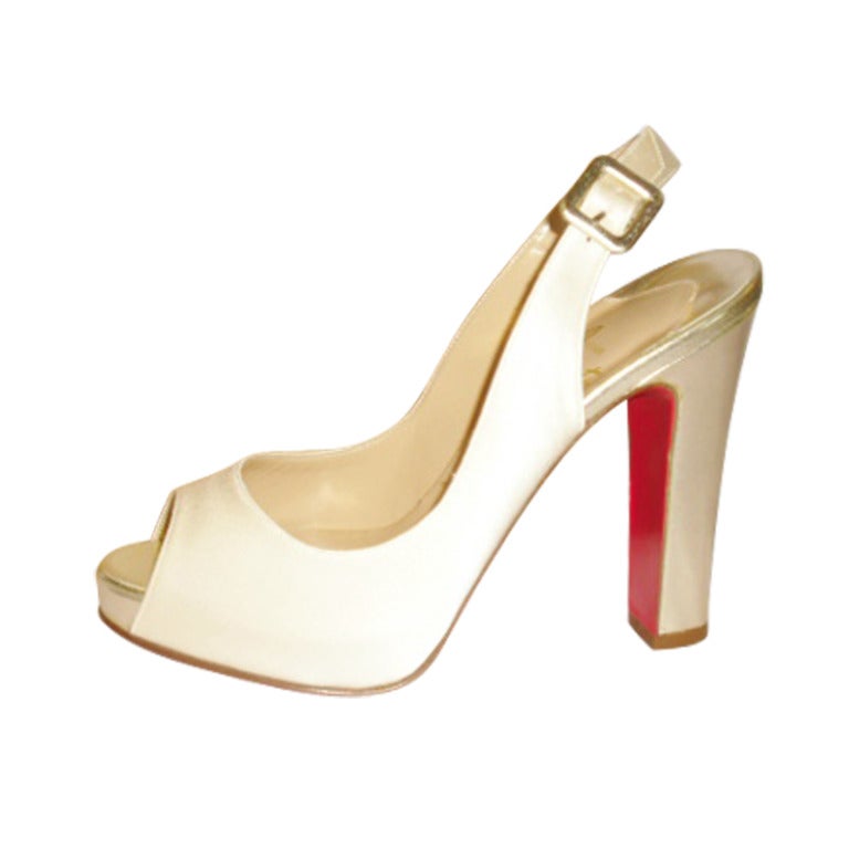 Christian Louboutin Gabine Special Occasion / Bridal Ivory silk Sandals For Sale