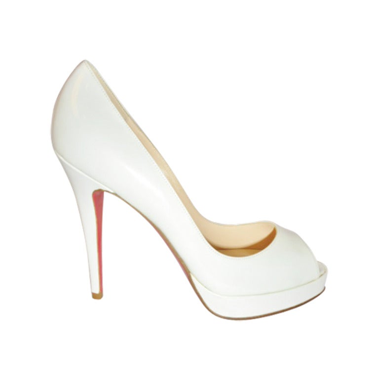 VENDOME  Bridal Christian Louboutin  Peep Toe Pumps white sold out For Sale
