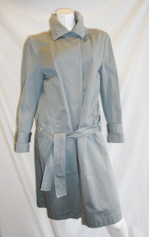 Pristine condition fabulous Marni  spring Trench  coat . 100% cotton canvas. It features two sets of pockets and two levels for the belt. . Pristine condition. Italian size 44