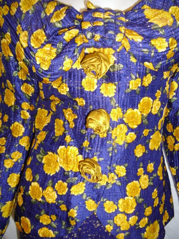 Galanos Silk chiffon  roses print skirt suit In Excellent Condition For Sale In New York, NY
